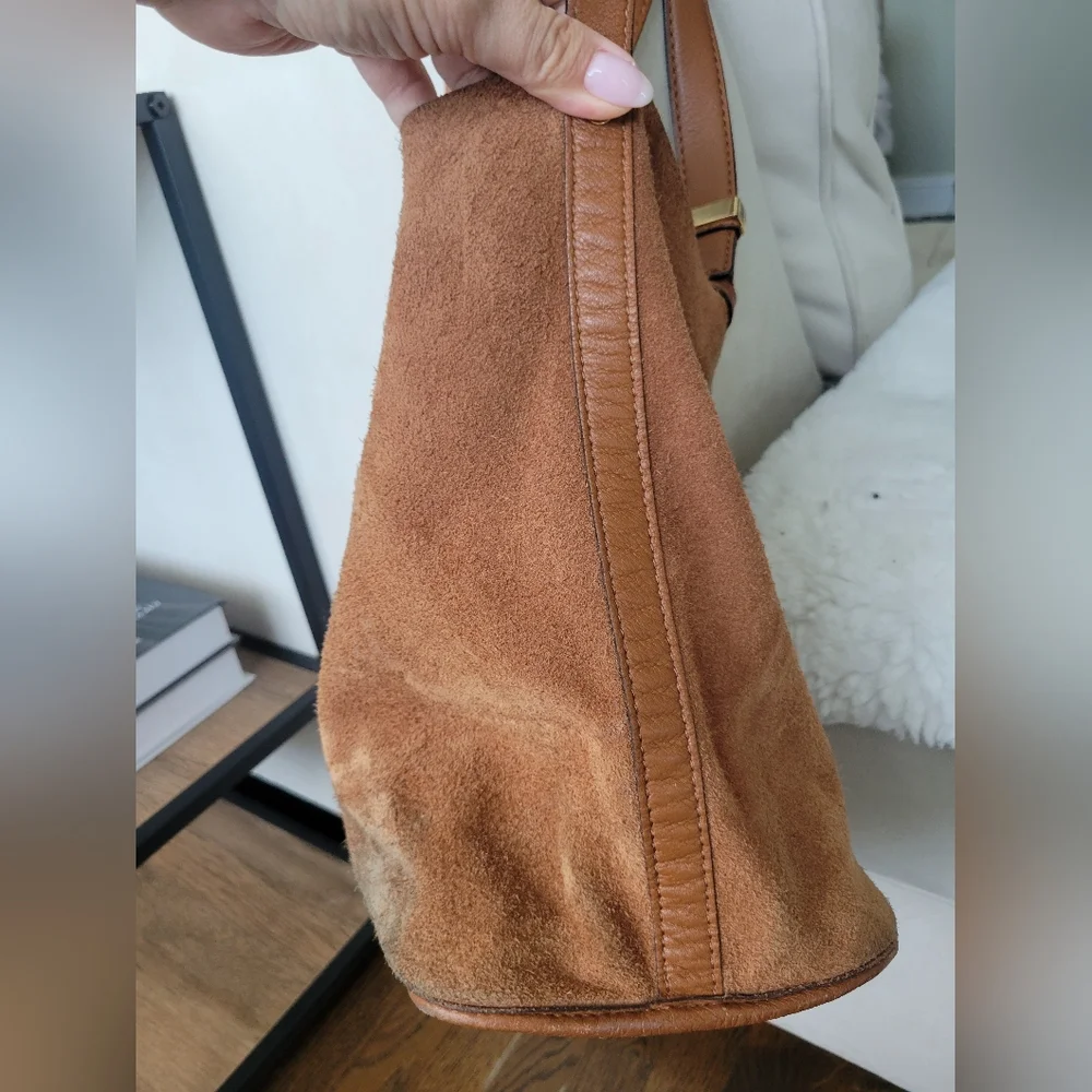 🌿 Michael Kors Cognac Reversible Pebble Leather/suade bag with pouch - Picture 9 of 15
